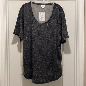 LulaRoe Iris t-shirt